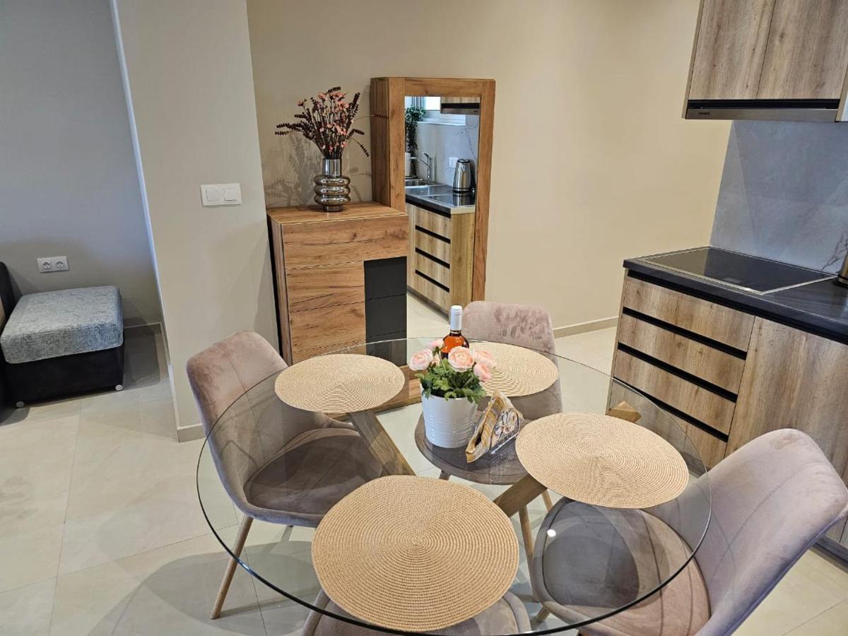 Agora Luxury Apartment 3 Лоутраки Экстерьер фото