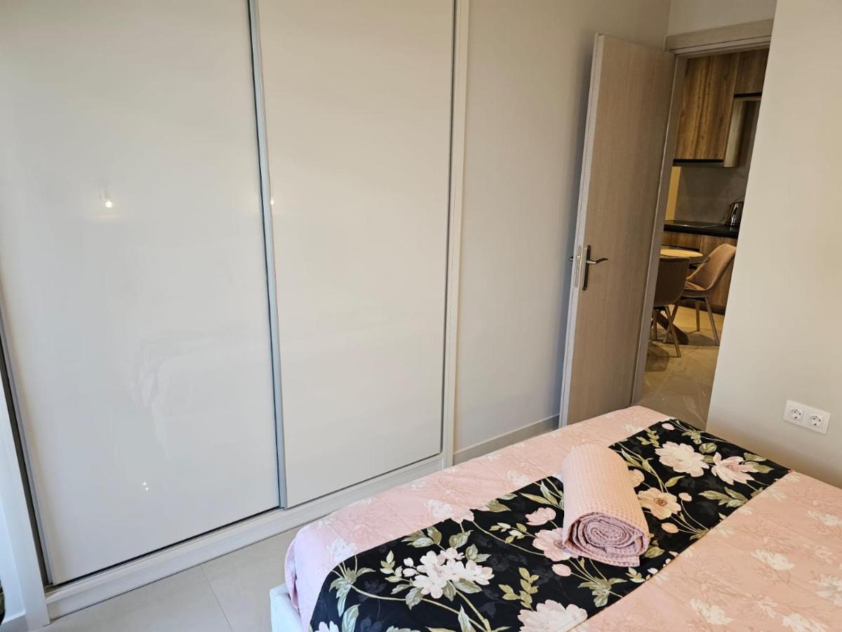 Agora Luxury Apartment 3 Лоутраки Экстерьер фото