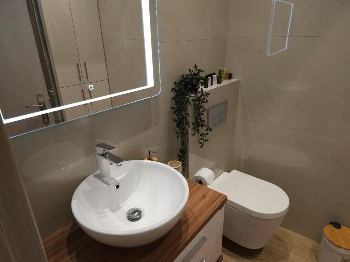 Agora Luxury Apartment 3 Лоутраки Экстерьер фото