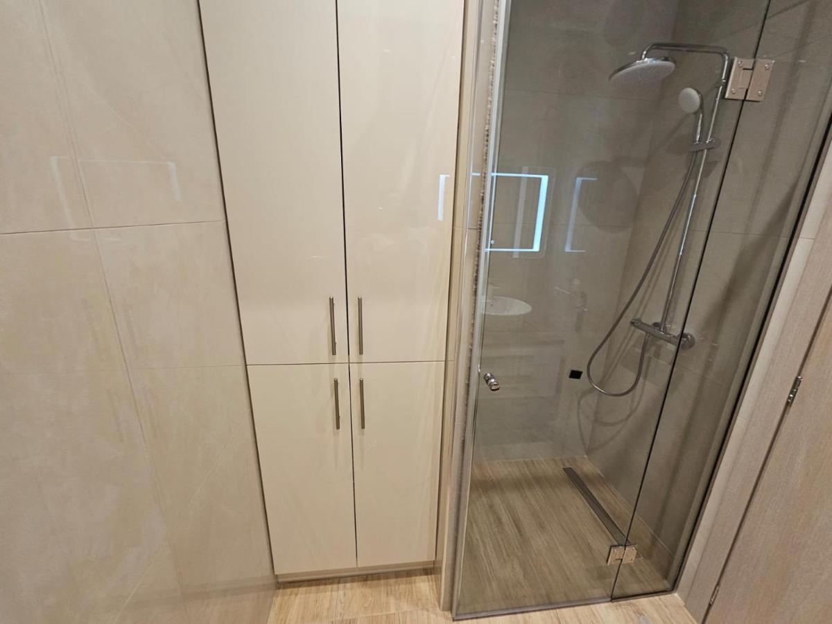 Agora Luxury Apartment 3 Лоутраки Экстерьер фото
