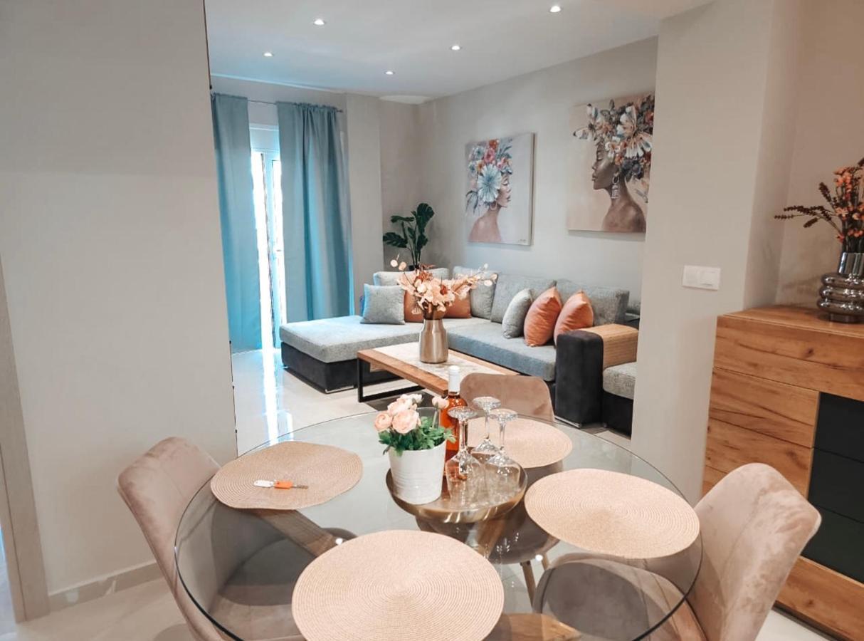 Agora Luxury Apartment 3 Лоутраки Экстерьер фото